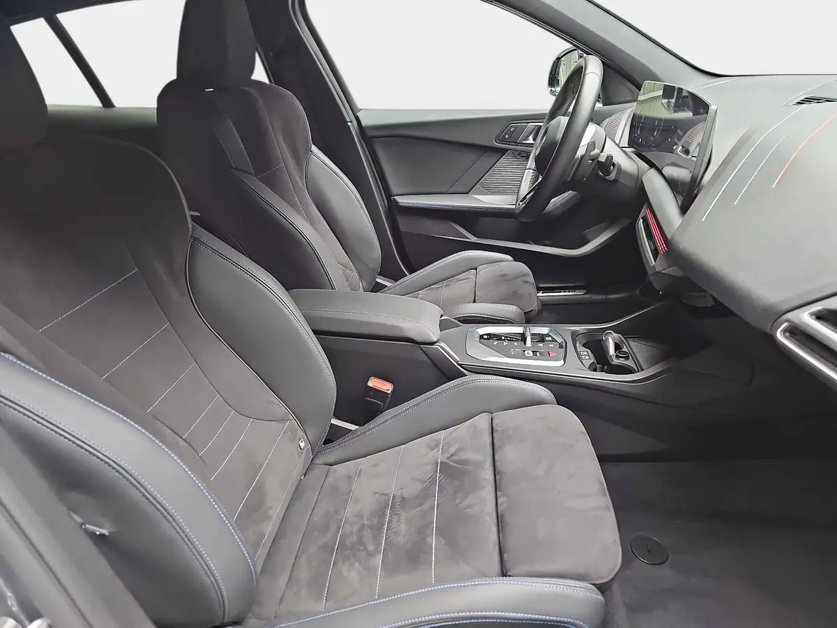 BMW 120 I AUTO. M SPORT NAVI LED P-ASSIST WINTER KAMERA AH