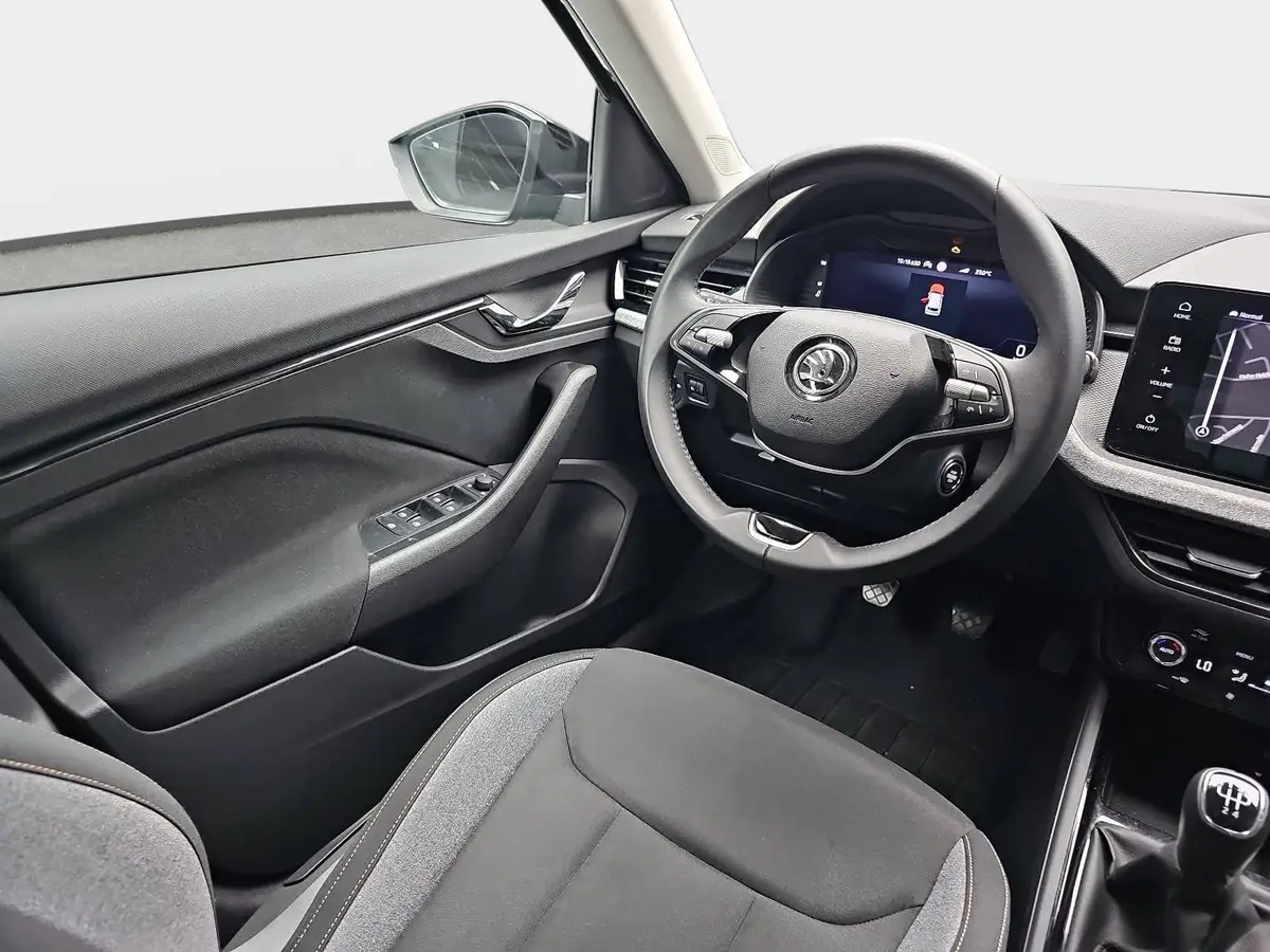 SKODA KAMIQ 1.0 TSI SELECTION NAVI LED KAMERA LM