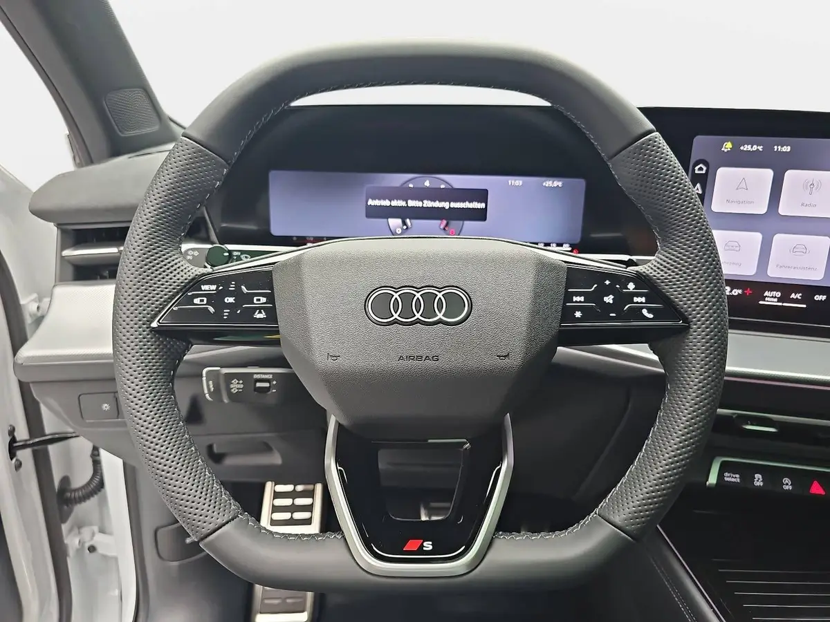 AUDI Q3 TFSI S-TRONIC S-LINE NAVI LED-PLUS PANO
