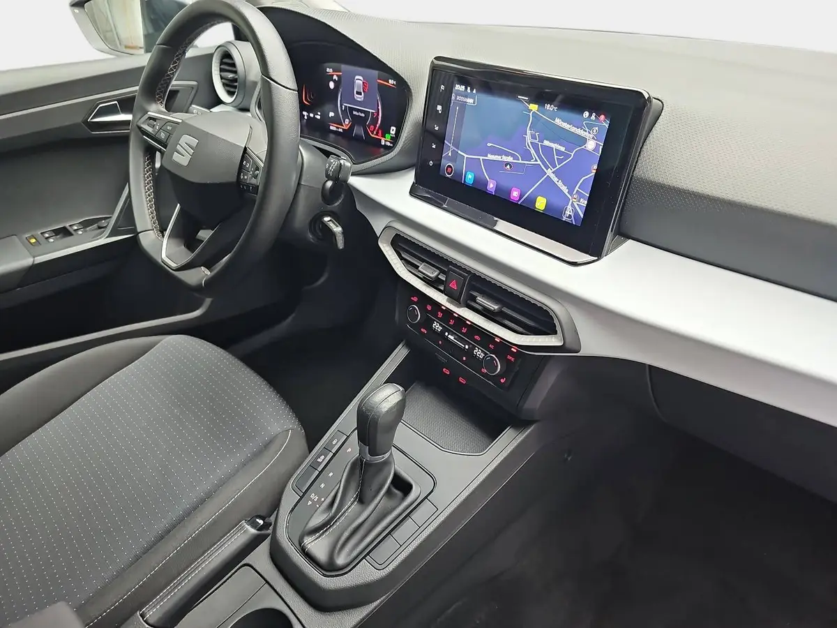 SEAT IBIZA 1.0 TSI DSG STYLE NAVI KLIMAAUTO