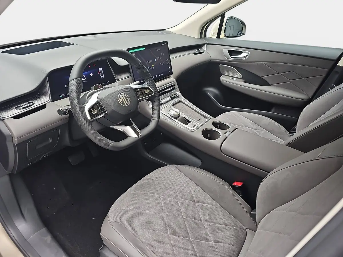 MG ANDERE FÖRDERFÄHIG EV 77 KWH LUXURY PANORAMA LEDER 20-ZOLL