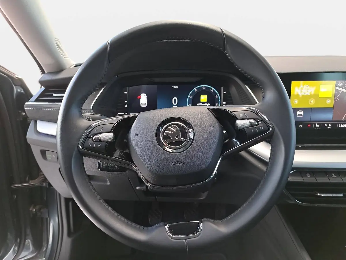 SKODA OCTAVIA COMBI 1.5 TSI ACT OPF STYLE NAVI MATRIX-LED KAMERA LM18