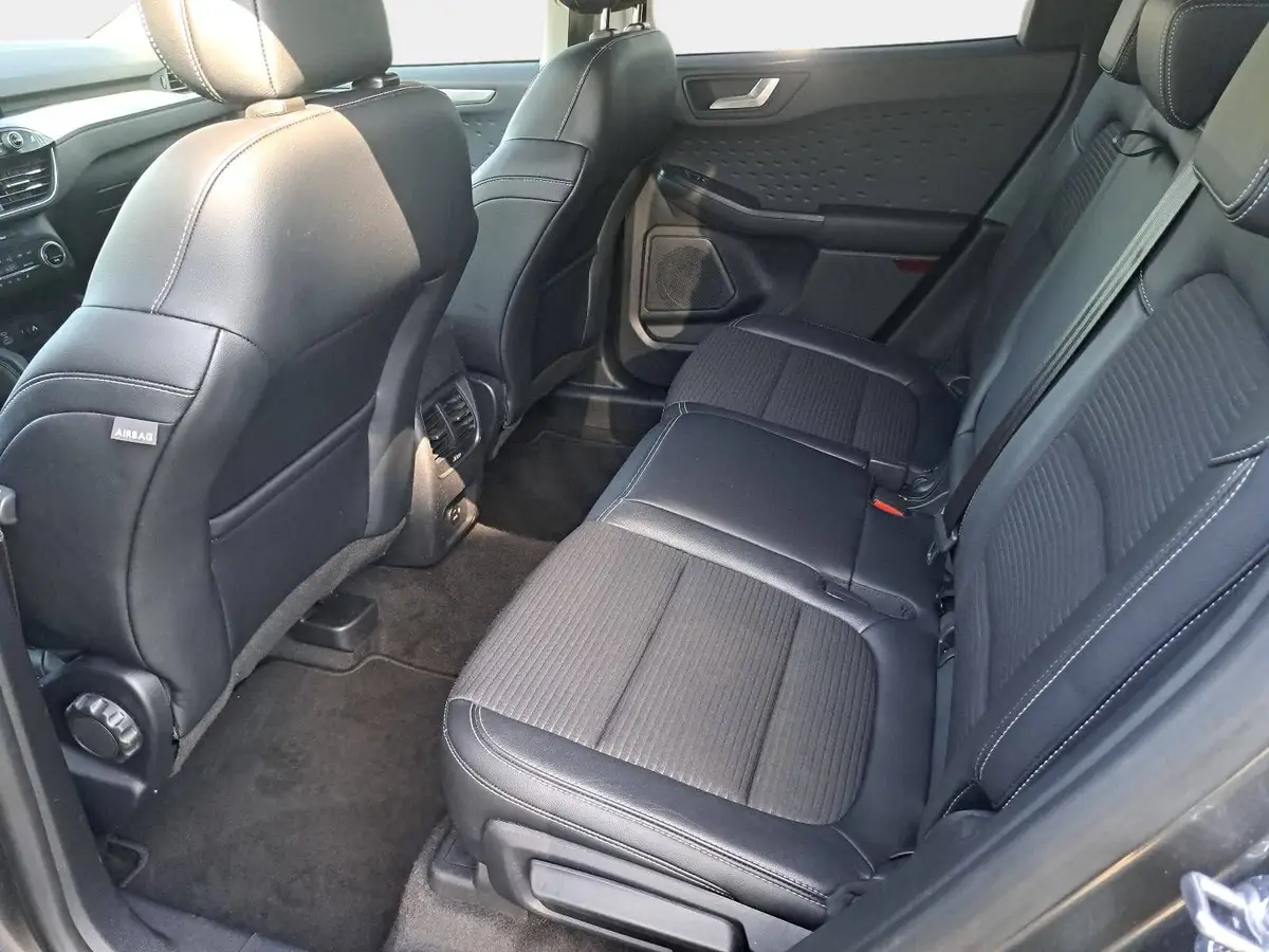 FORD KUGA 2.0 ECOBLUE AUTO. ALLRAD TITANIUM X WINTER NAVI ADAPTIV-LED B&O LM18 AHK