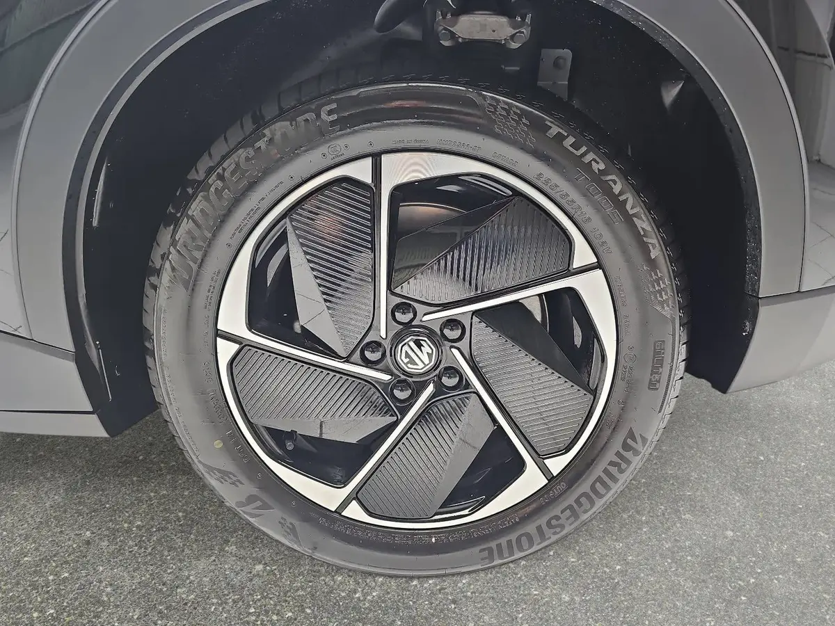 MG S5 EV 64 KWH MY25 LUXURY
