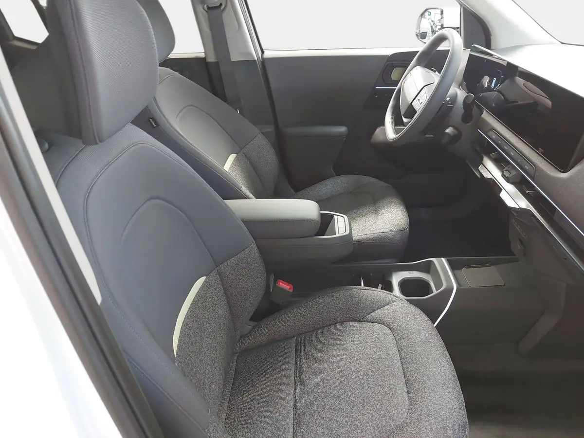 KIA EV2 61.0 KWH EARTH MJ27 4SITZE WINTER-CONNECT TECHN DRIVEWISE-PARK DESIGN