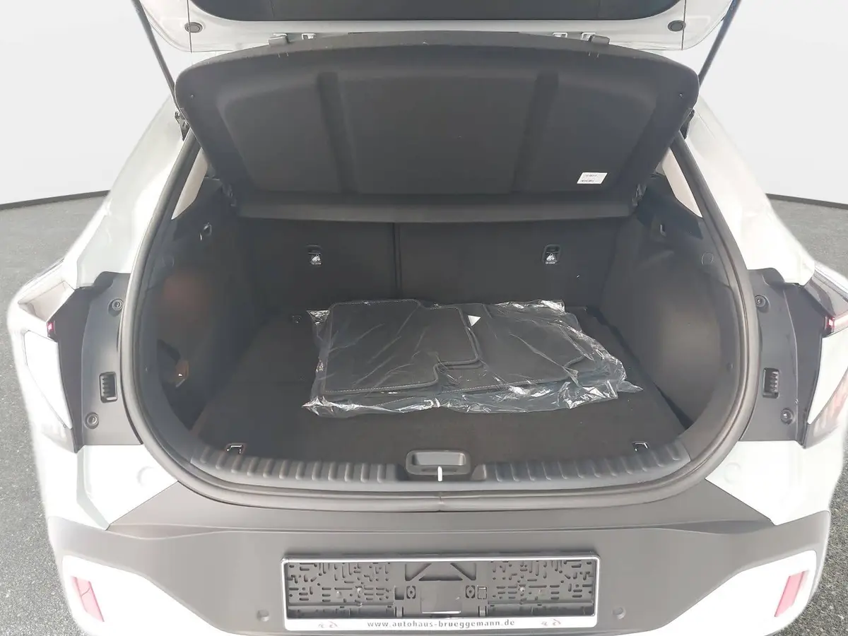 KIA XCEED 1.6 T-GDI 150 DCT VISION MJ27 KOMFORT-PRO