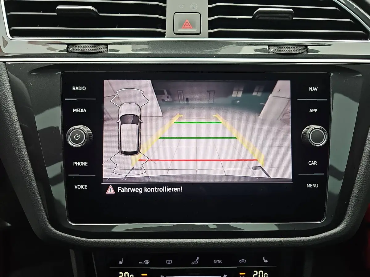 VW TIGUAN 2.0 TSI DSG R-LINE 4MOTION NAVI LED PANO AHK LM19