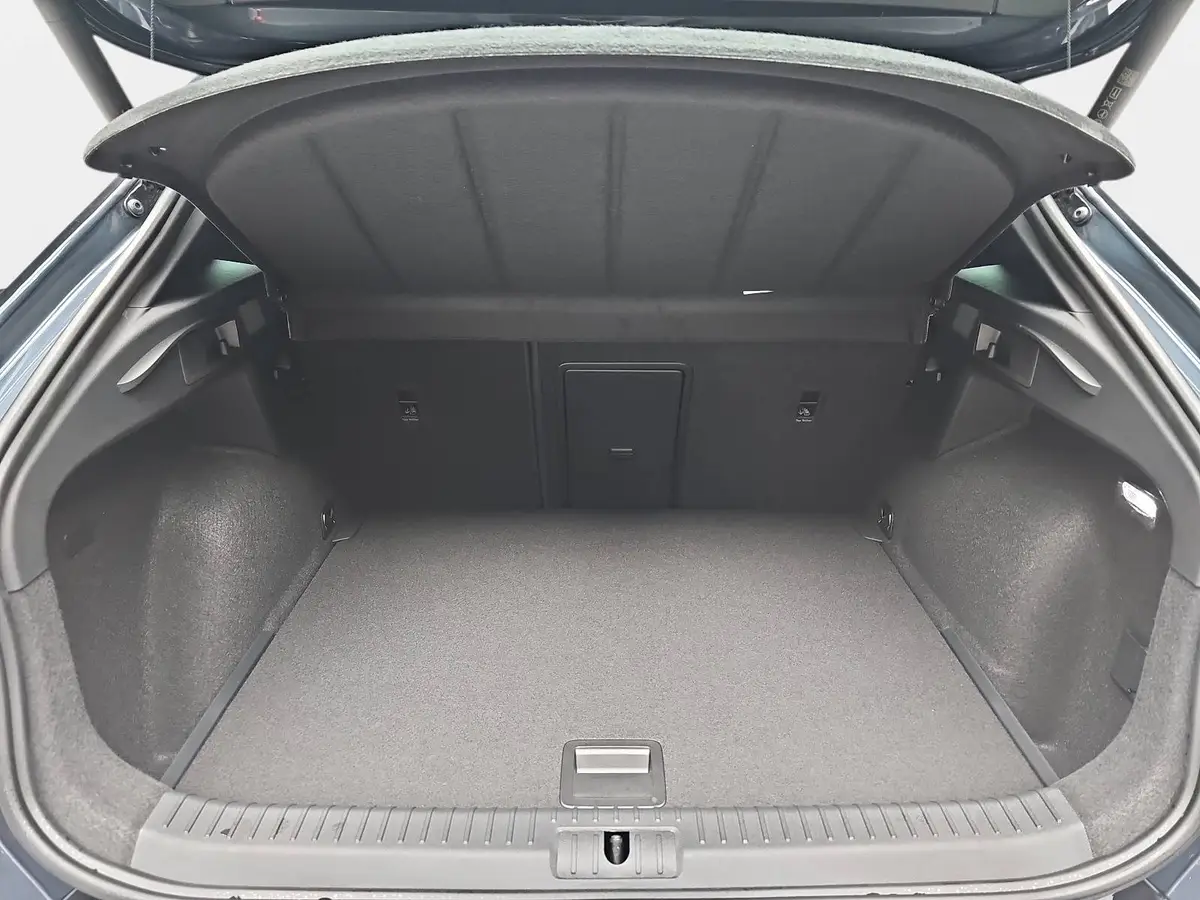 CUPRA FORMENTOR 1.5 ETSI DSG NAVI LED ACC PANORAMA EL.HECKKL. KAME