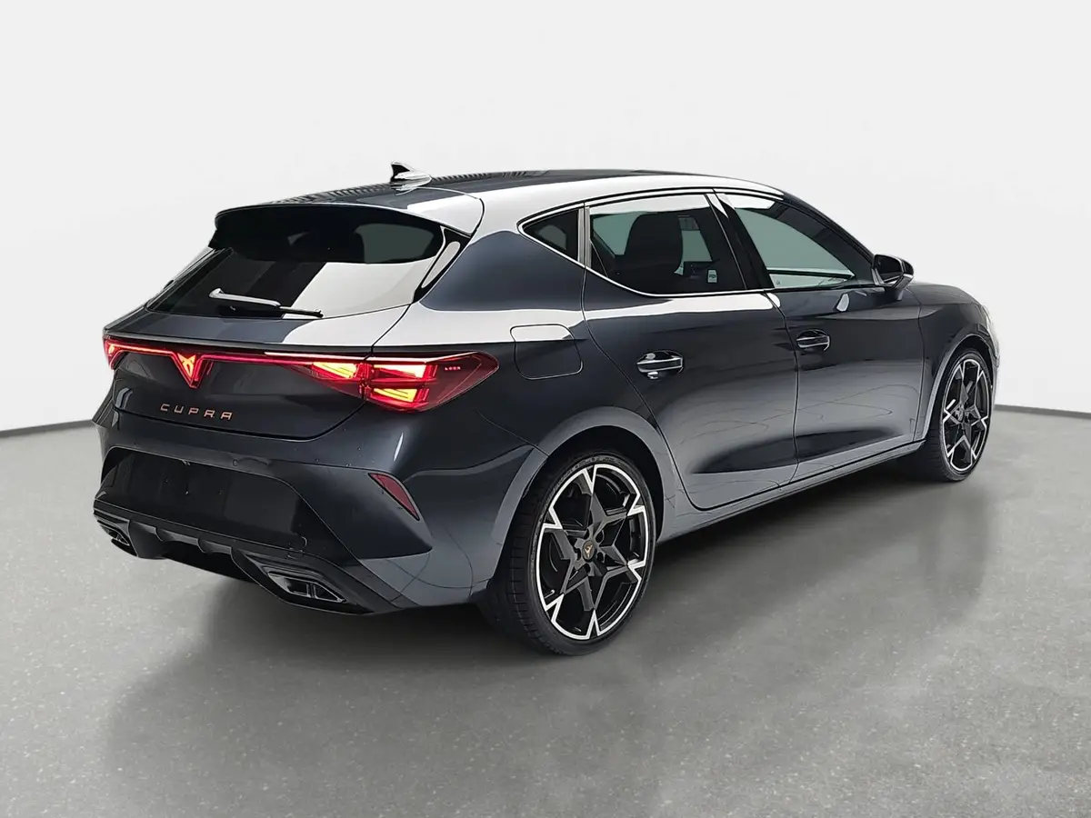 CUPRA LEON 1.5 ETSI DSG LED ACC DCC FULL-LINK WINTER PDC KAME