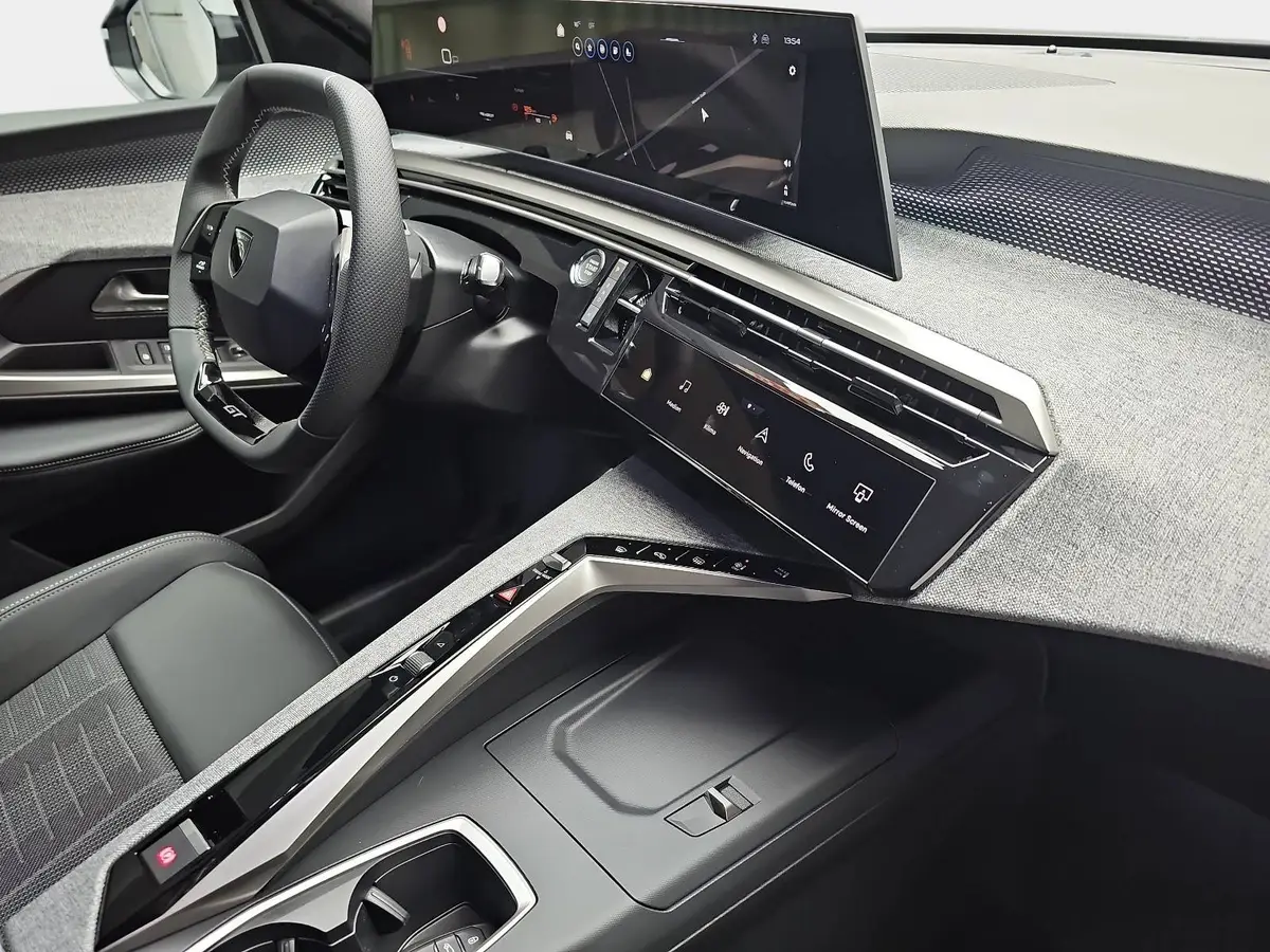 PEUGEOT 3008 1.2 HYBRID 145 E-DSC6 GT NAVI KLIMA LED AHK LM19