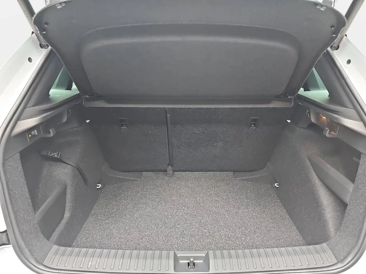 SKODA KAMIQ 1.5 TSI DSG MONTE CARLO NAVI MATRIX-LED PANO WINTE