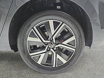 VW TOURAN 1.5 TSI DSG COMFORTLINE NAVI LED ACC SPUR WINTER 7