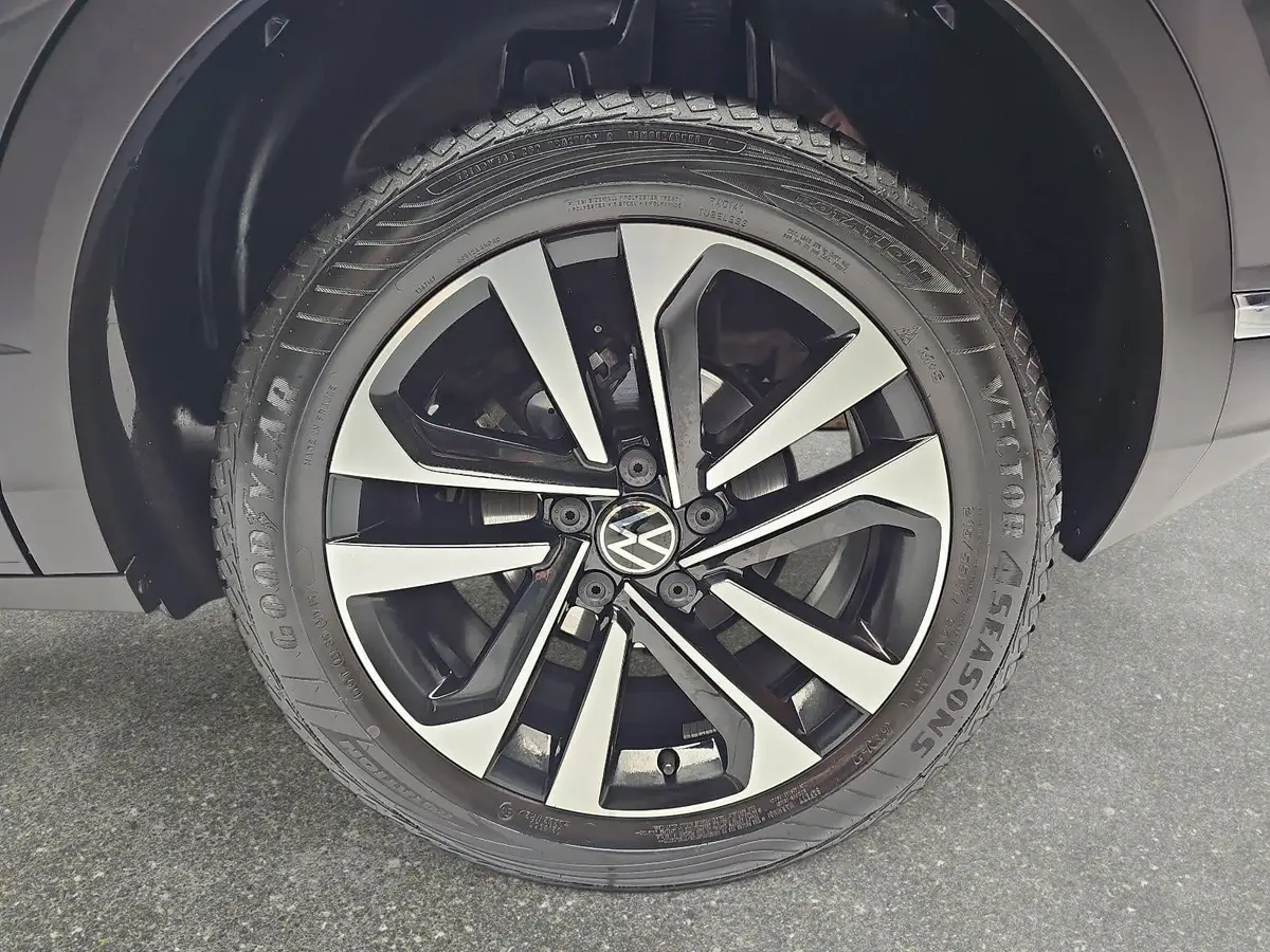 VW T-ROC 2.0 TDI UNITED NAVI AHK PDC