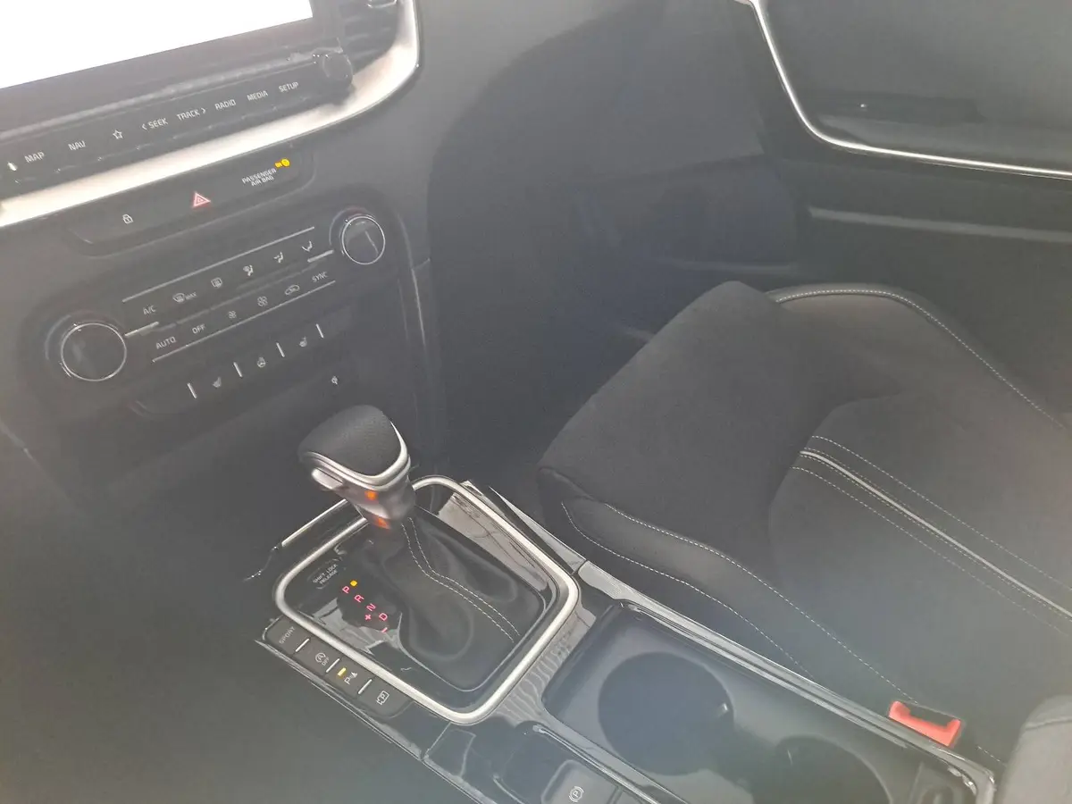 KIA XCEED 1.6 T-GDI 150 DCT GT-LINE MJ26 LEDER GLASDACH