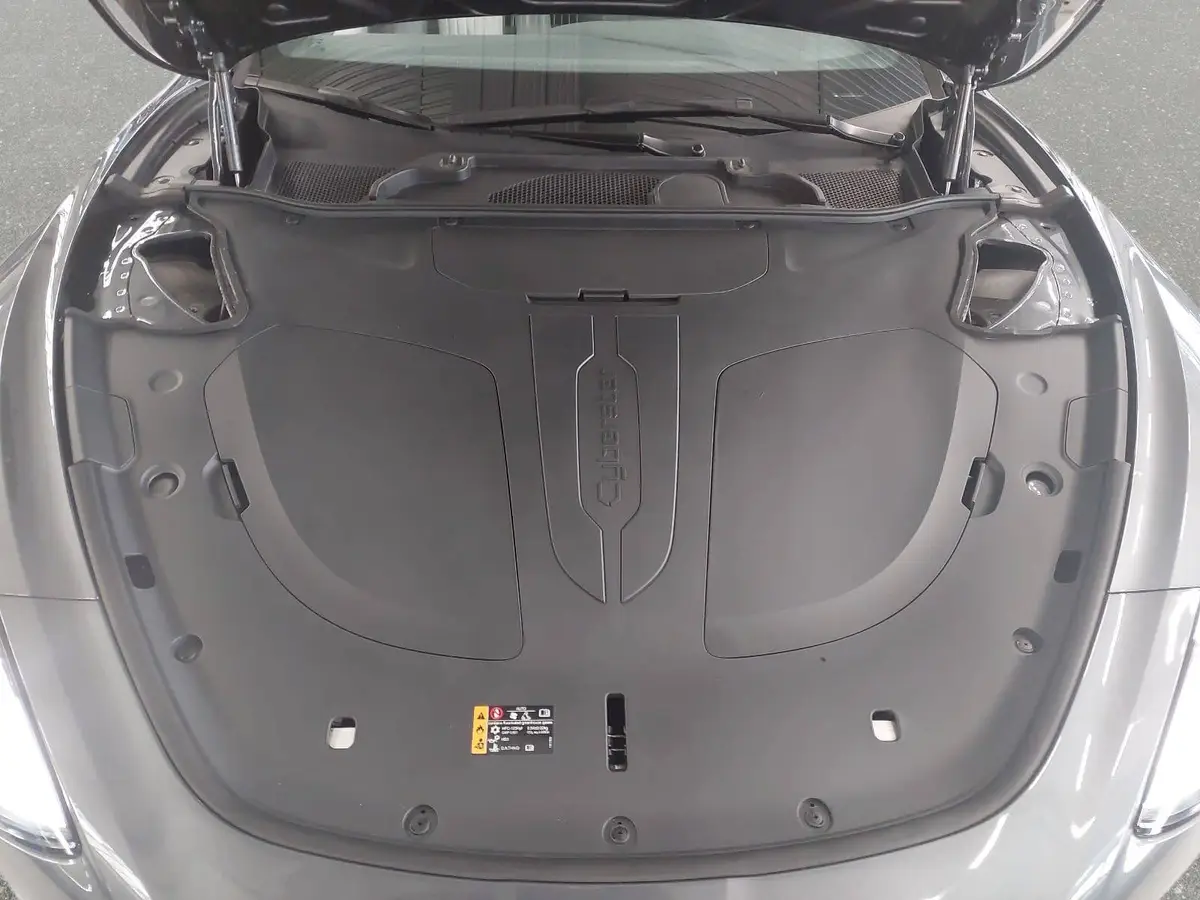 MG CYBERSTER EV 77 KWH XPOWER ALCANTARA-GRAU