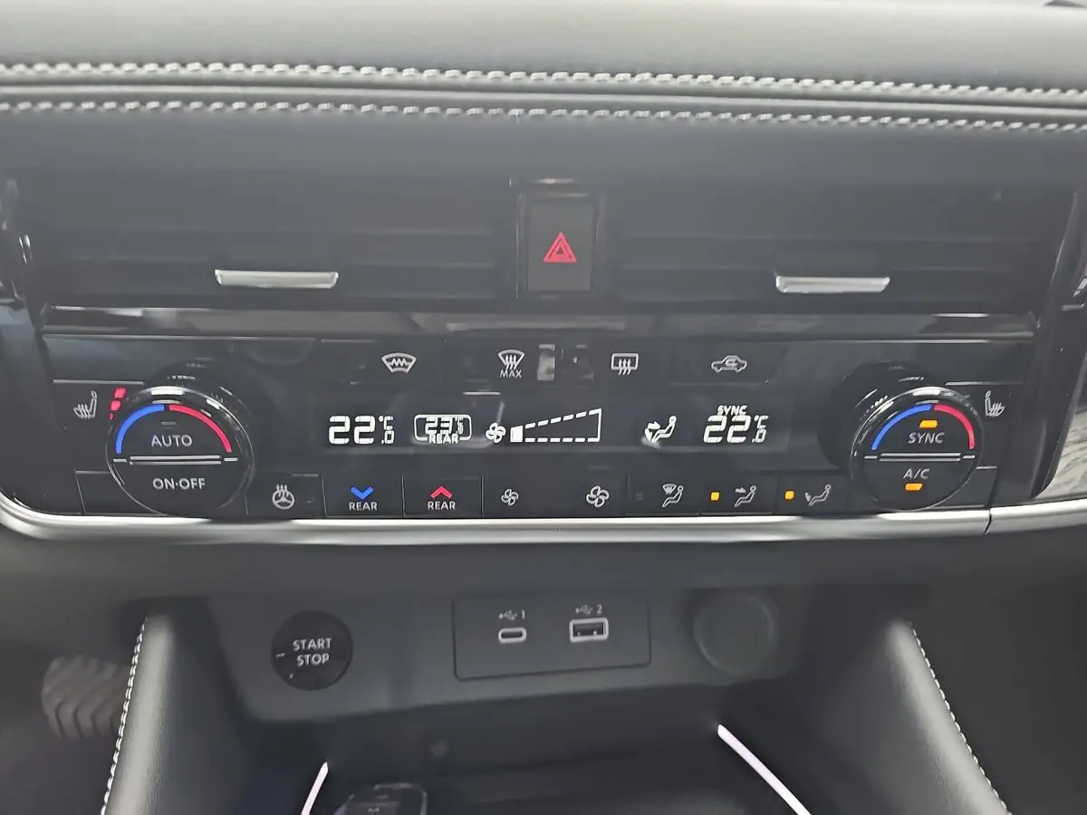 NISSAN X-TRAIL 1.5 VC-T E-POWER AUTO. TEKNA+ LM20