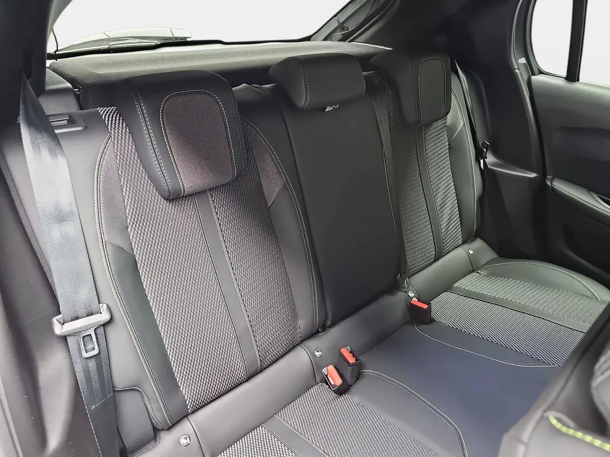 PEUGEOT 208 1.2 HYBRID 110 E-DSC6 GT KLIMA LED MIRROR-SCREEN K