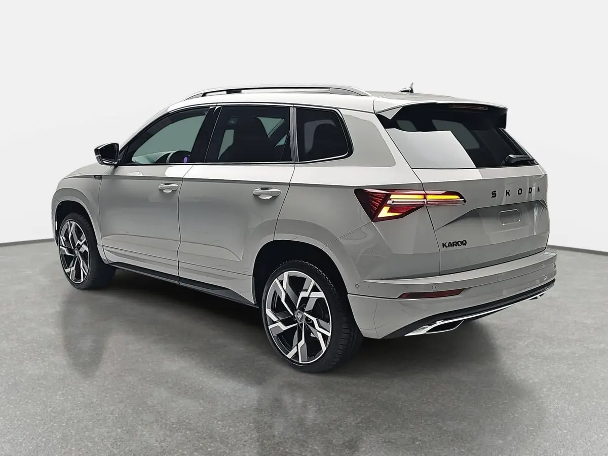 SKODA KAROQ 1.5 TSI DSG SPORTLINE NAVI LED-MATRIX PANO CANTON