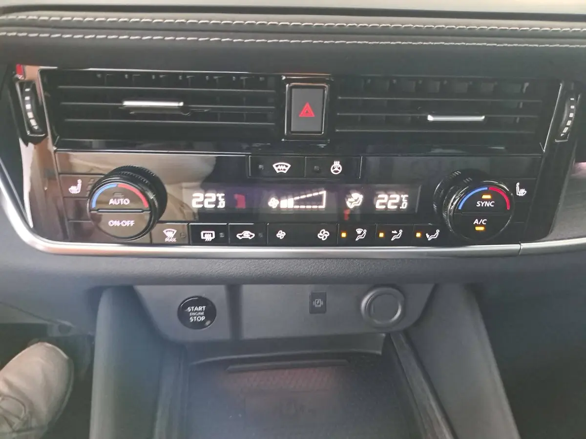 NISSAN QASHQAI 1.3 DIG-T X-TRONIC TEKNA NAVI LED