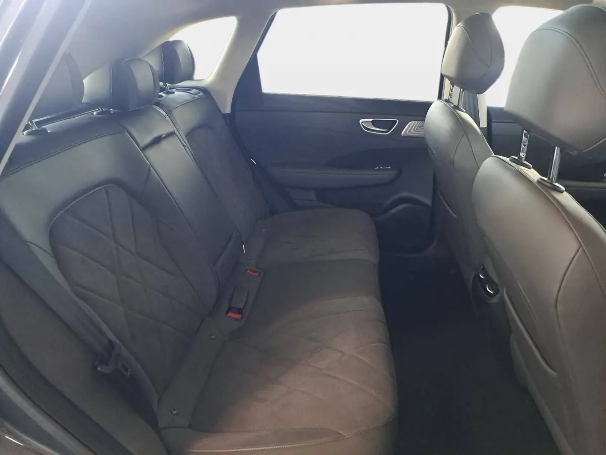 MG ANDERE EV FÖRDERFÄHIG 77 KWH LUXURY AWD PANORAMA LEDER 20-ZOLL