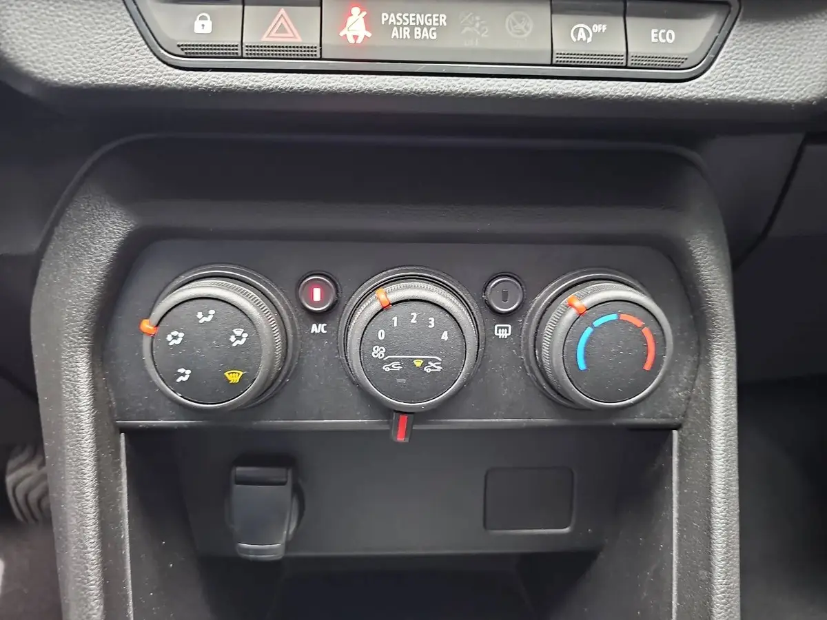 DACIA SANDERO III 1.0 TCE 90 COMFORT LED KLIMA AUDIO GRA PDC