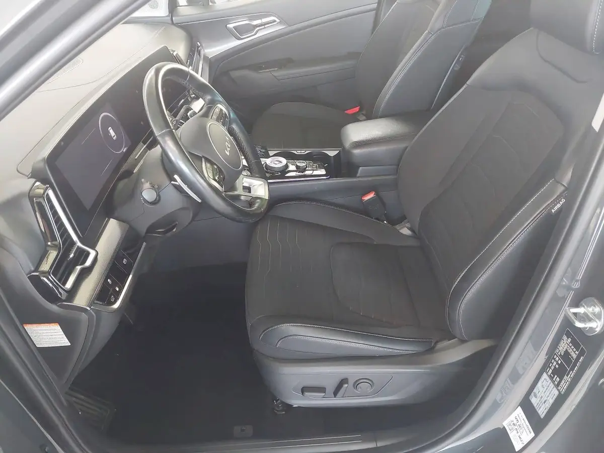 KIA SPORTAGE 1.6T PLUG-IN-HYBRID AUTO. SPIRIT AHK ALLWETTER