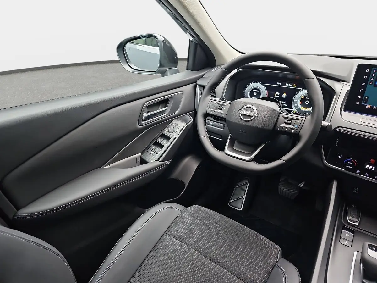 NISSAN QASHQAI 1.3 DIG-T MHEV AUTO. MJ27 N-CONNECTA WINTER PANO