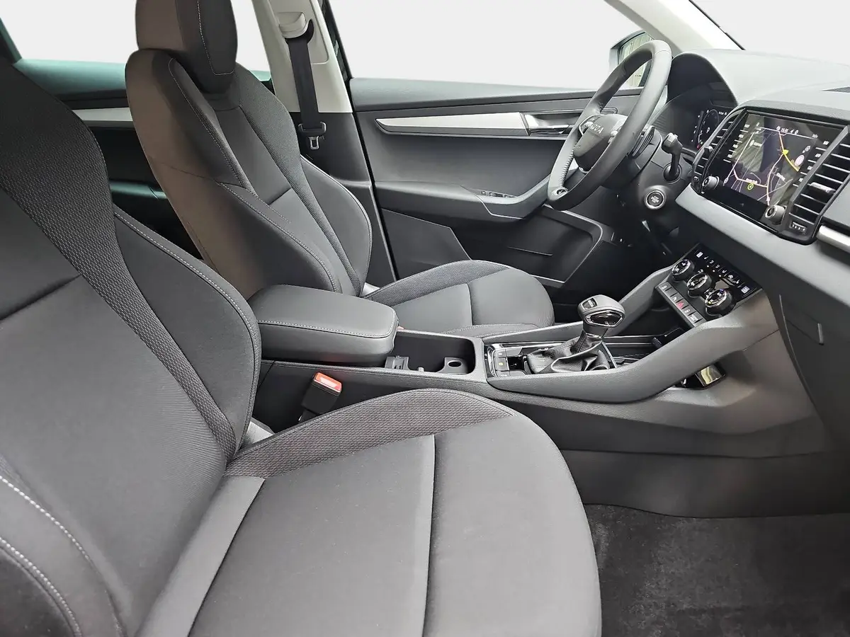 SKODA KAROQ 1.5 TSI DSG SELECTION NAVI LED ACC WINTER KAMERA A