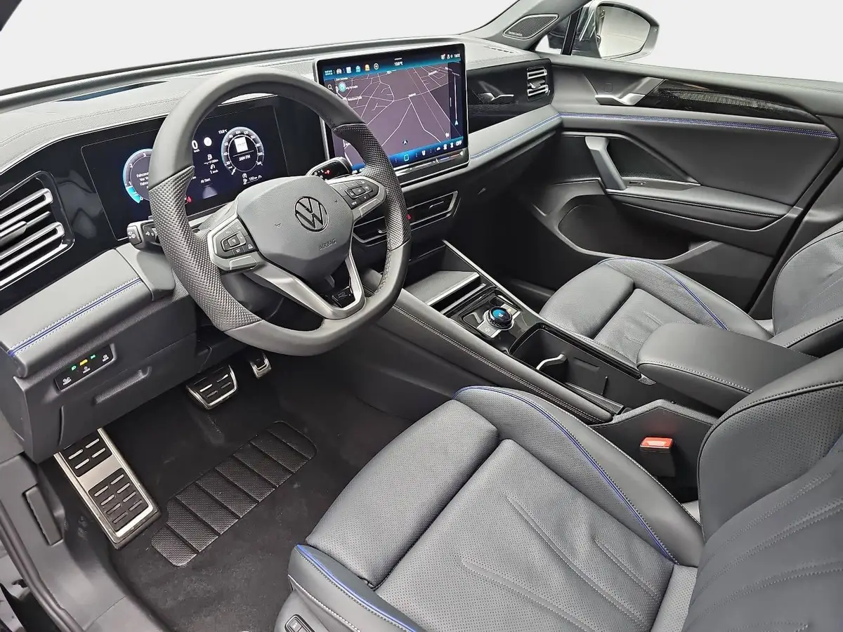 VW TIGUAN 2.0 TDI DSG R-LINE 4M NAVI LED-MATIX LEDER BLACK-S