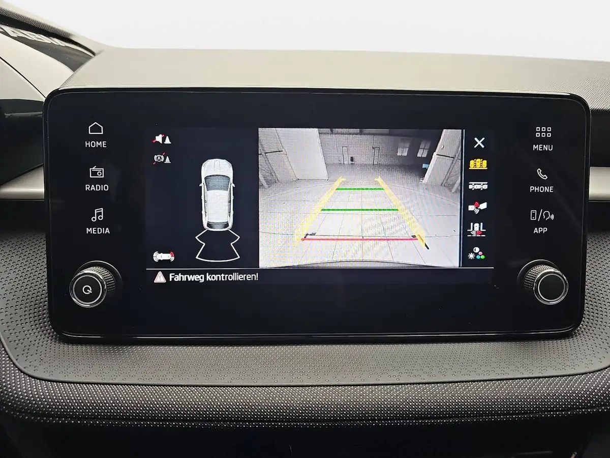 SKODA FABIA 1.0 TSI DSG 130 JAHRE LED KAMERA LM