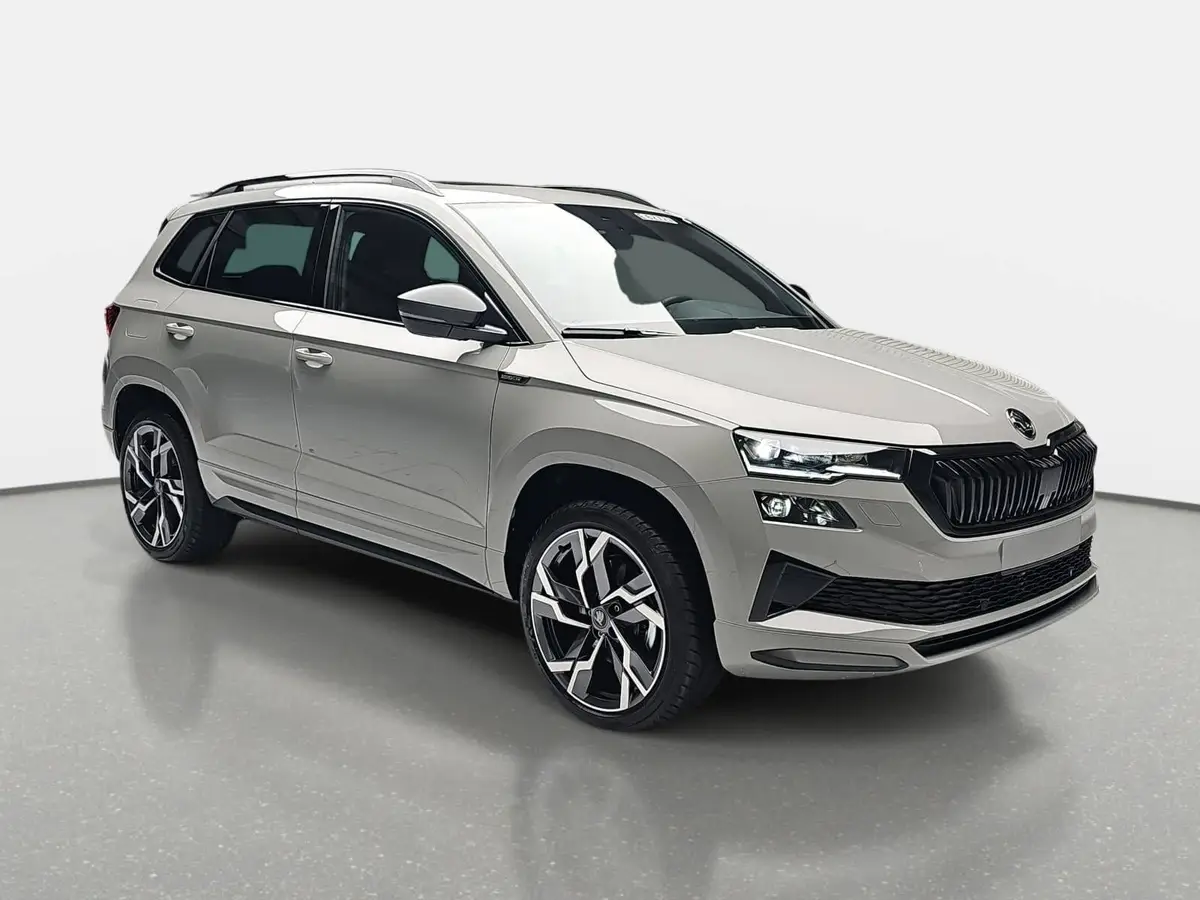 SKODA KAROQ 2.0 TSI DSG SPORTLINE 4X4 AHK PANO