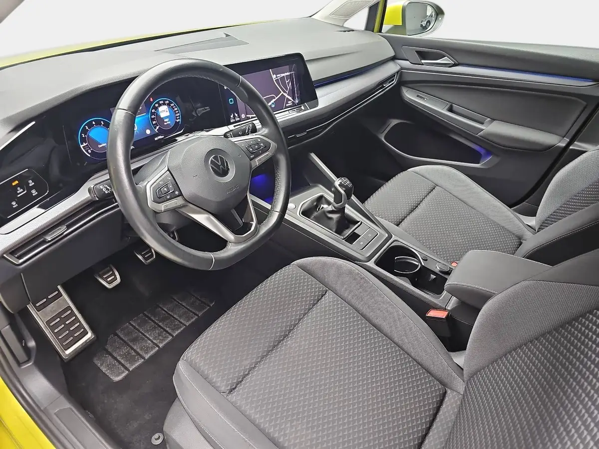 VW GOLF VIII 1.5 TSI ACTIVE NAVI LED M+S