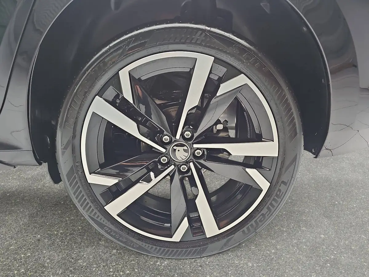 SKODA KAMIQ 1.5 TSI DSG MONTE CARLO NAVI LED