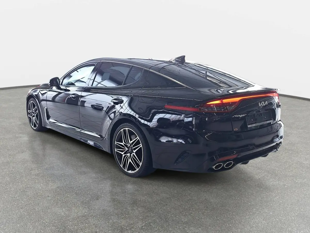 KIA STINGER 3.3 V6 T-GDI AUTO. 4WD GT NAVI LED LEDER WINTER KA