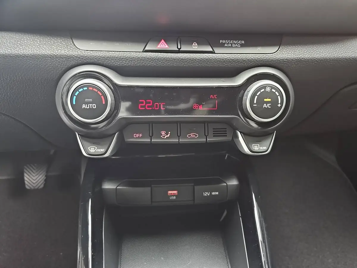 KIA STONIC 1.2 VISION SITZH. NAVI