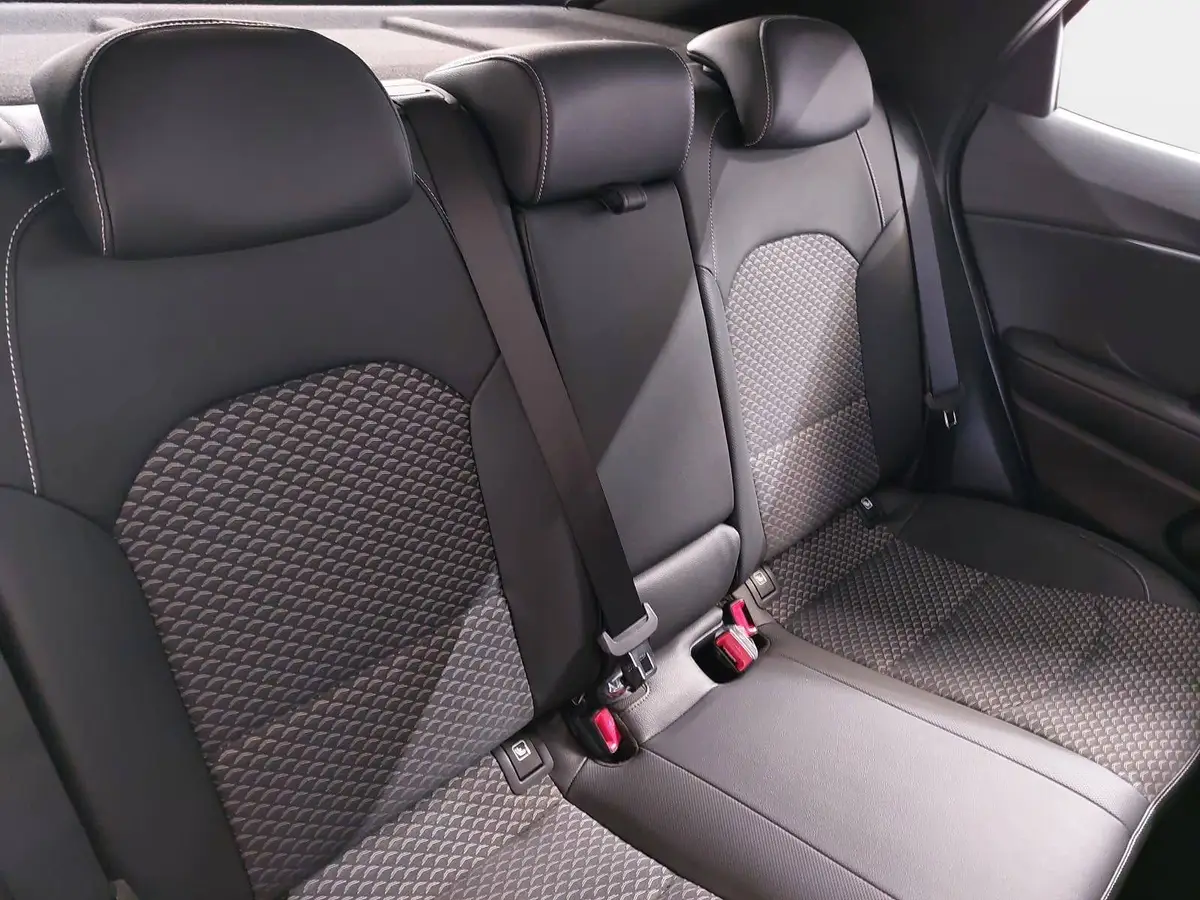 KIA XCEED 1.6 T-GDI 150 DCT SPIRIT MJ26 XCLUSIVE