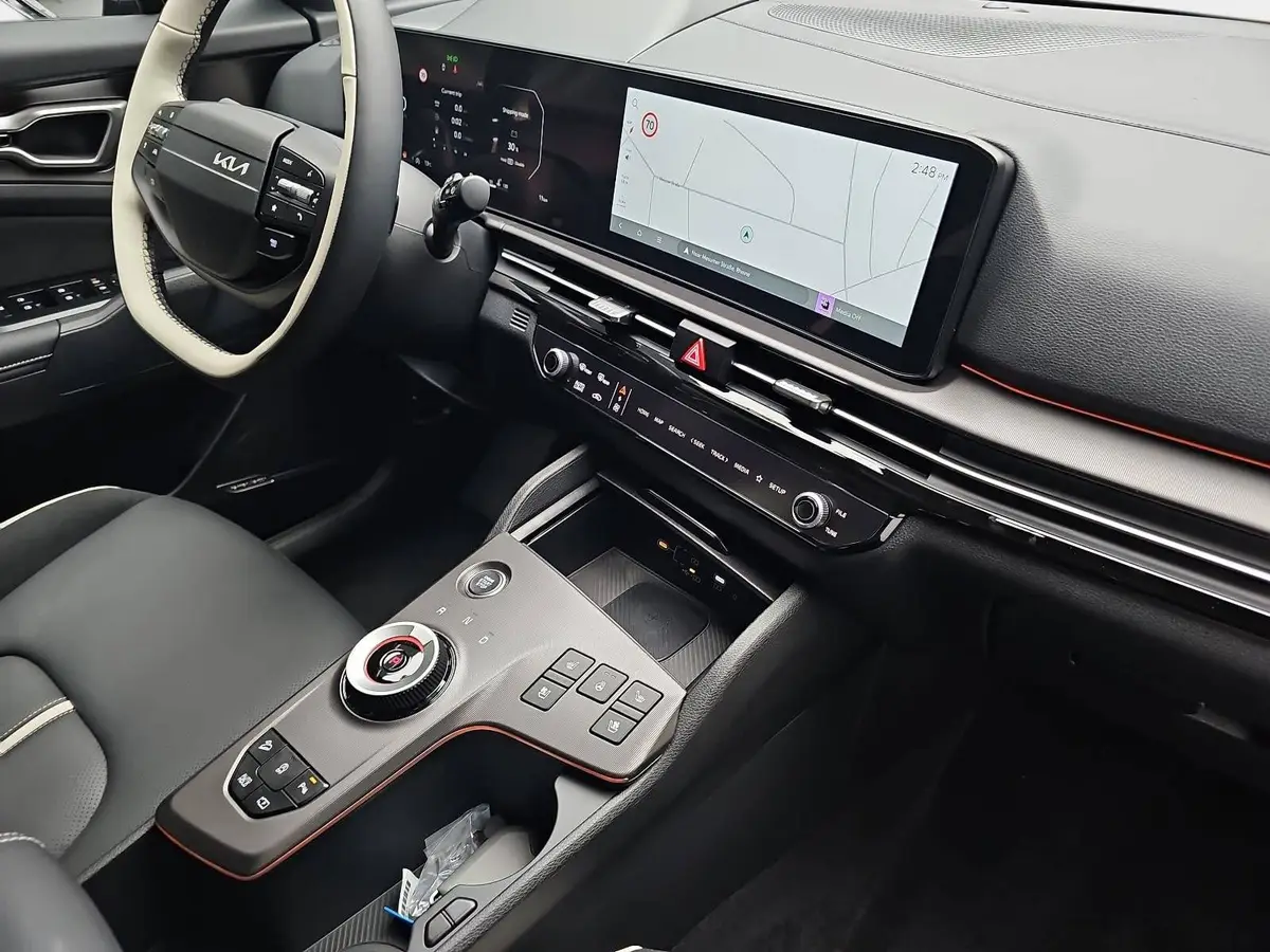 KIA SPORTAGE 1.6 T-GDI 180 AWD DCT GT-LINE MJ26 SCHW.DACH DRIVEWISE SOUND