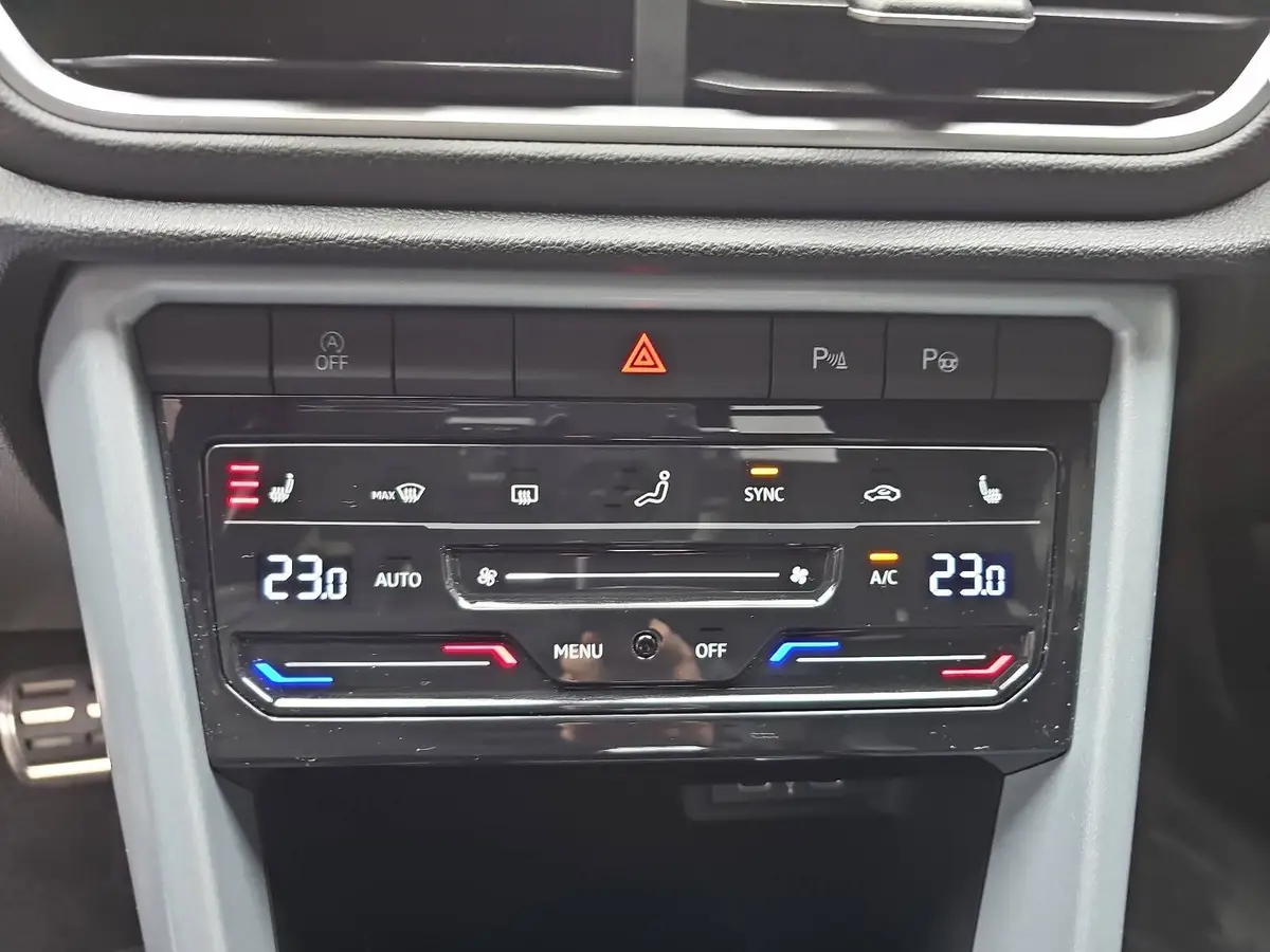 VW T-ROC 1.5 TSI DSG GOAL NAVI LED KLIMAAUTO ACC KAMERA AHK