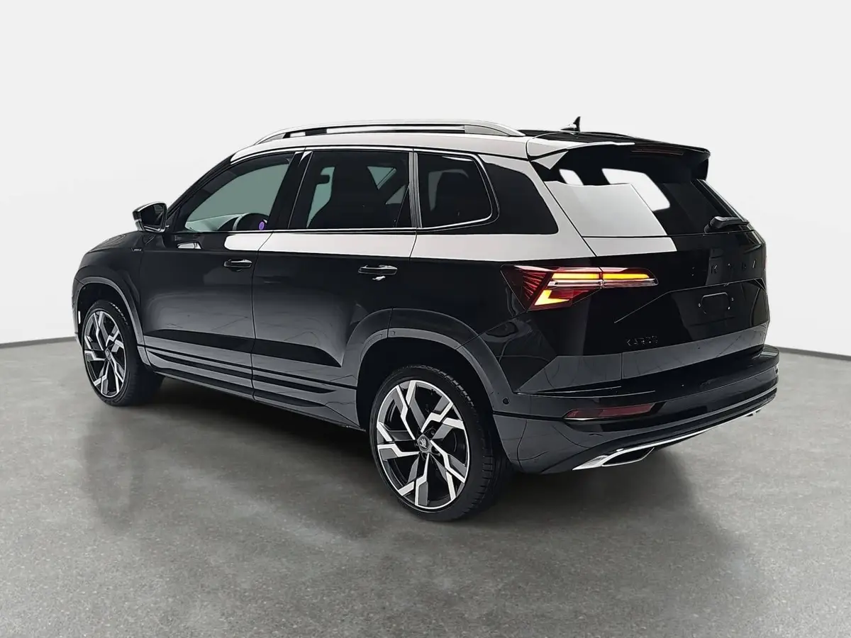 SKODA KAROQ 1.5 TSI DSG SPORTLINE NAVI LED-MATRIX PANO WINTER 