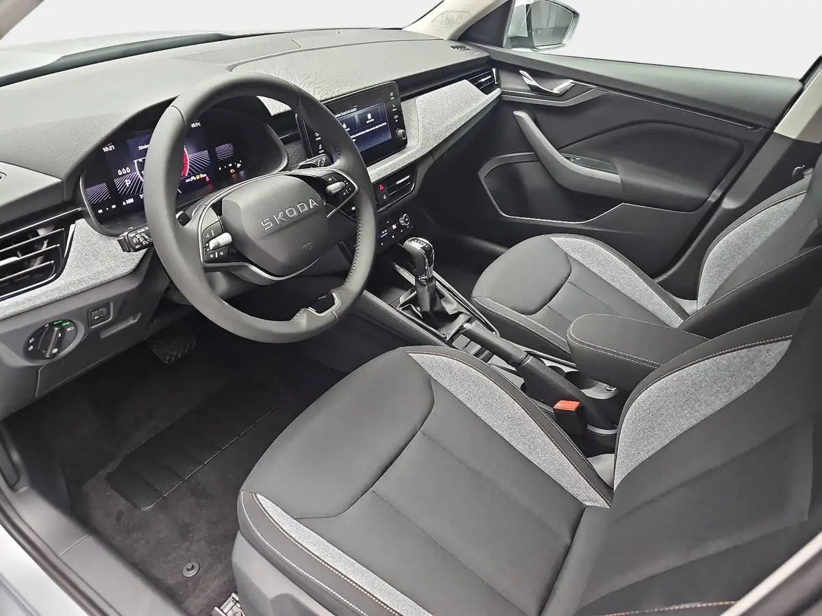 SKODA KAMIQ 1.0 TSI DSG 130 JAHRE LED KLIMAUTO WINTER SICHT KA