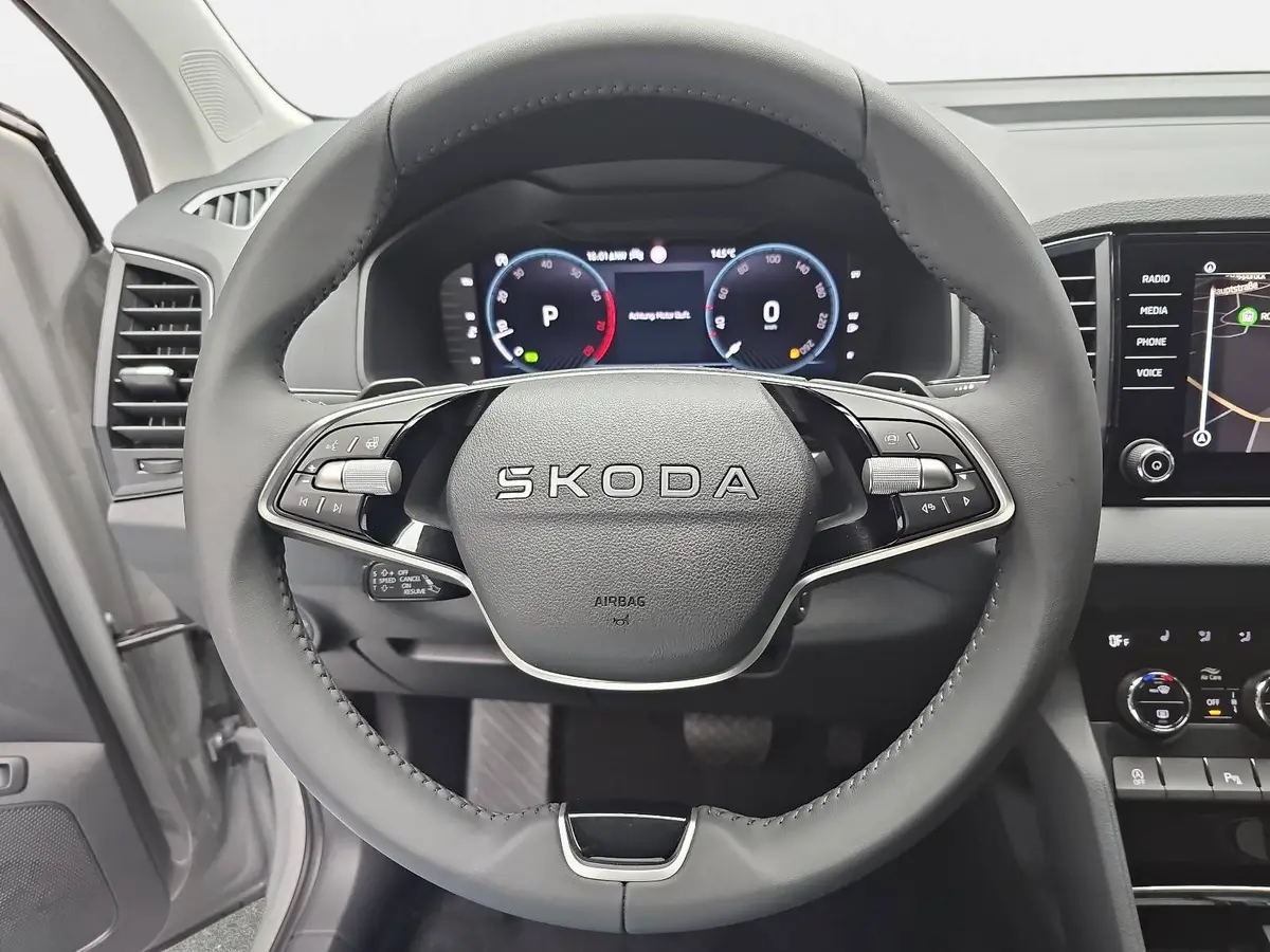 SKODA KAROQ 1.5 TSI DSG SELECTION NAVI LED ACC WINTER KAMERA A