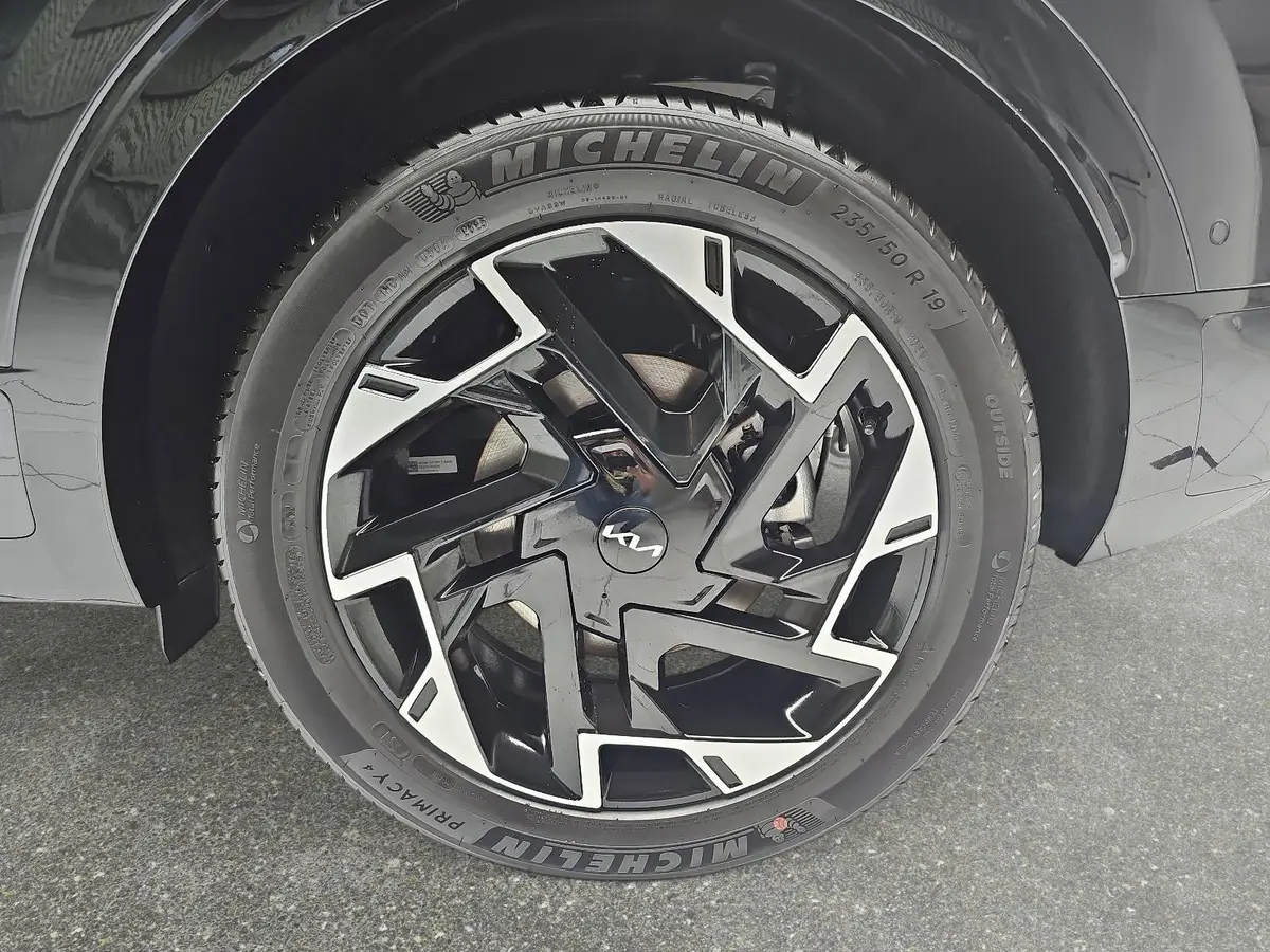 KIA SPORTAGE 1.6T PLUG-IN-HYBRID AUTO. GT-LINE DRIVEWISE GLASDACH SOUND