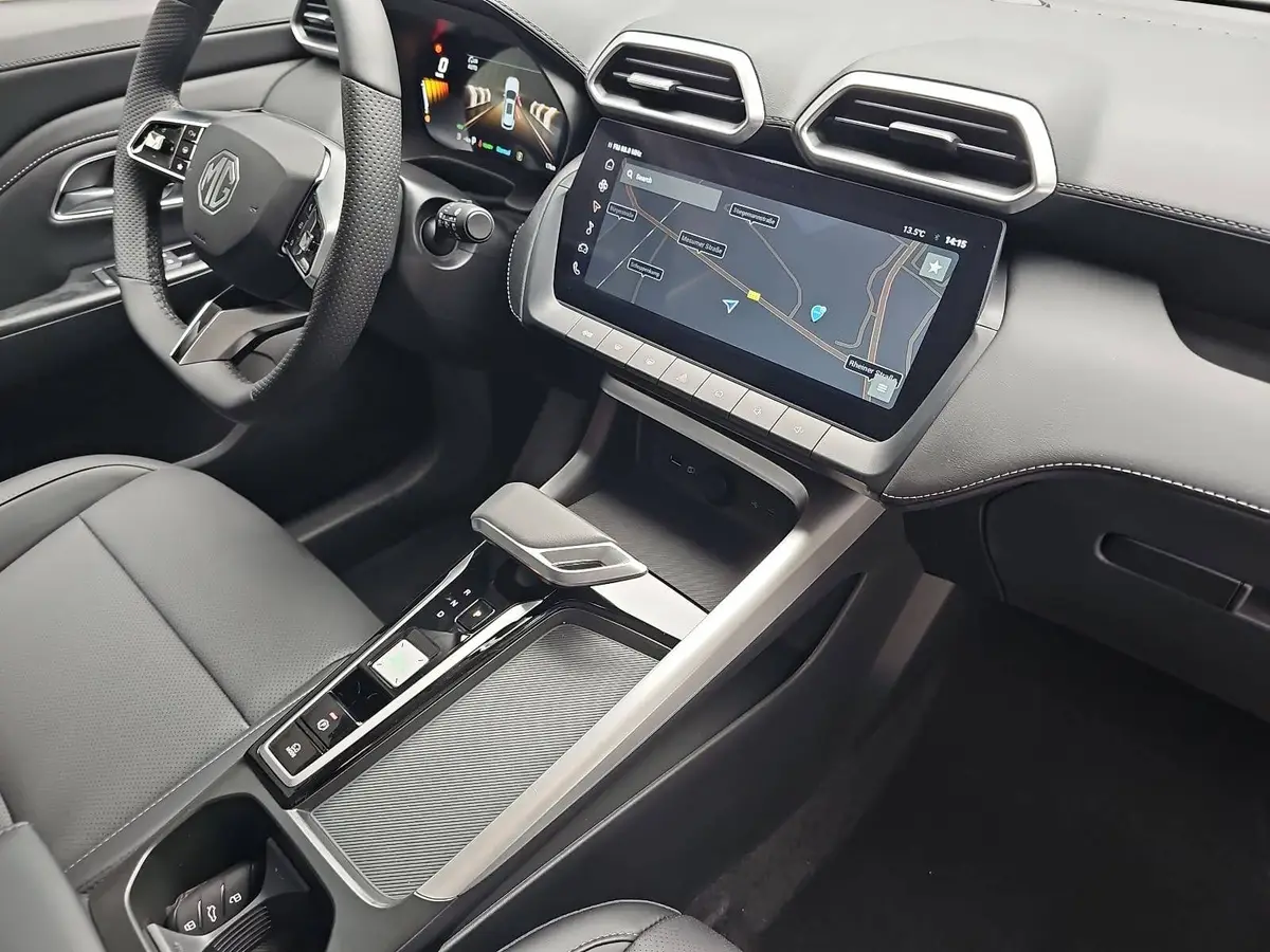 MG ZS 1.5 HYBRID+ MY25.5 LUXURY NAVI LM18 KEYLESS-ENTRY 360-GRAD-KAMERA