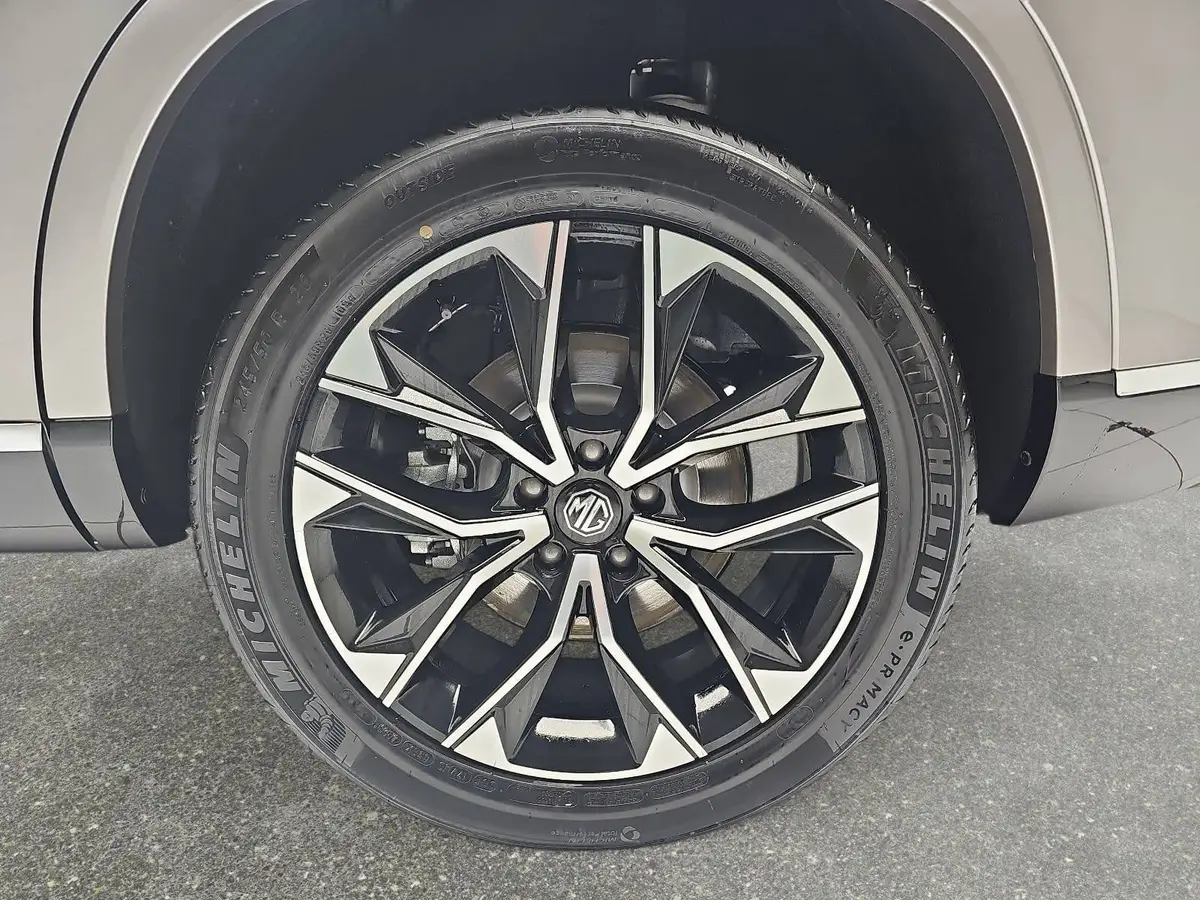 MG S9 PLUG-IN-HYBRID MY26 PREMIUM