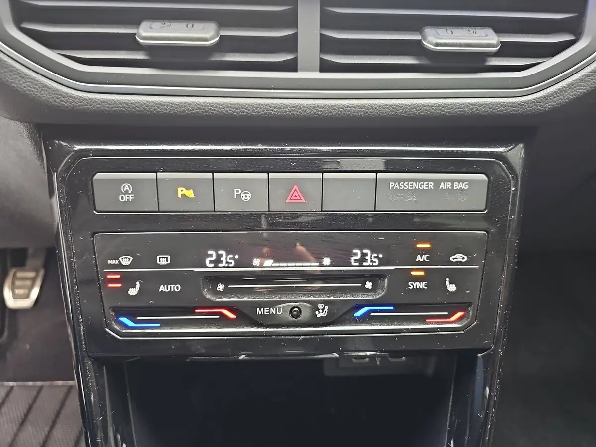 VW T-CROSS 1.0 TSI GOAL NAVI LED KLIMAAUTO ACC P-ASSIST WINTE