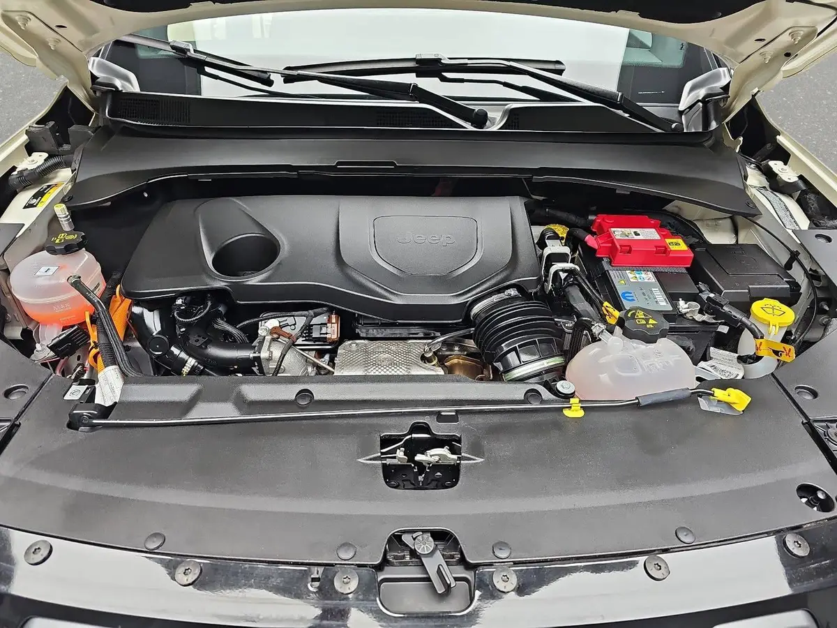 JEEP COMPASS PLUG-IN HYBRID 4XE S NAVI KLIMA LED WINTER ALL-SEASON LM