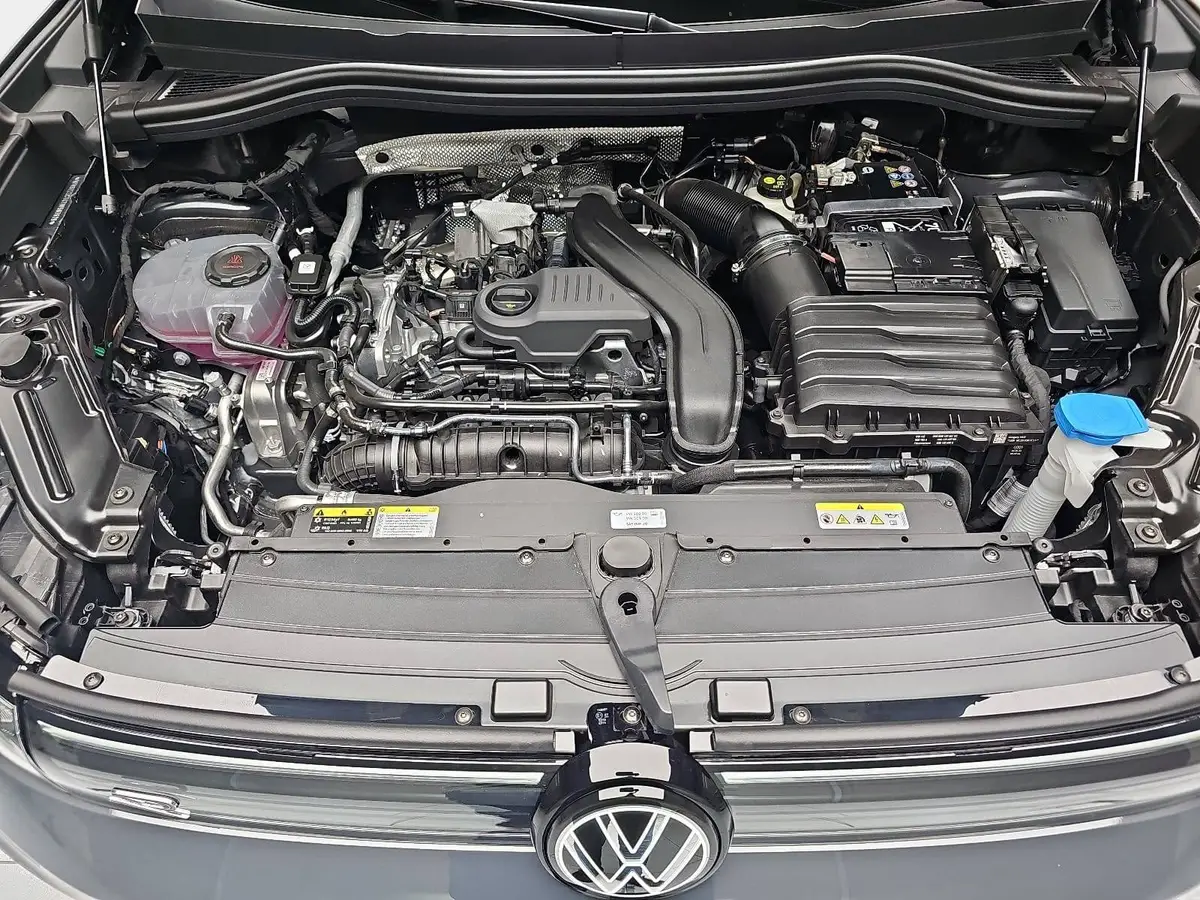 VW TIGUAN 1.5 ETSI DSG R-LINE NAVI LED PANO
