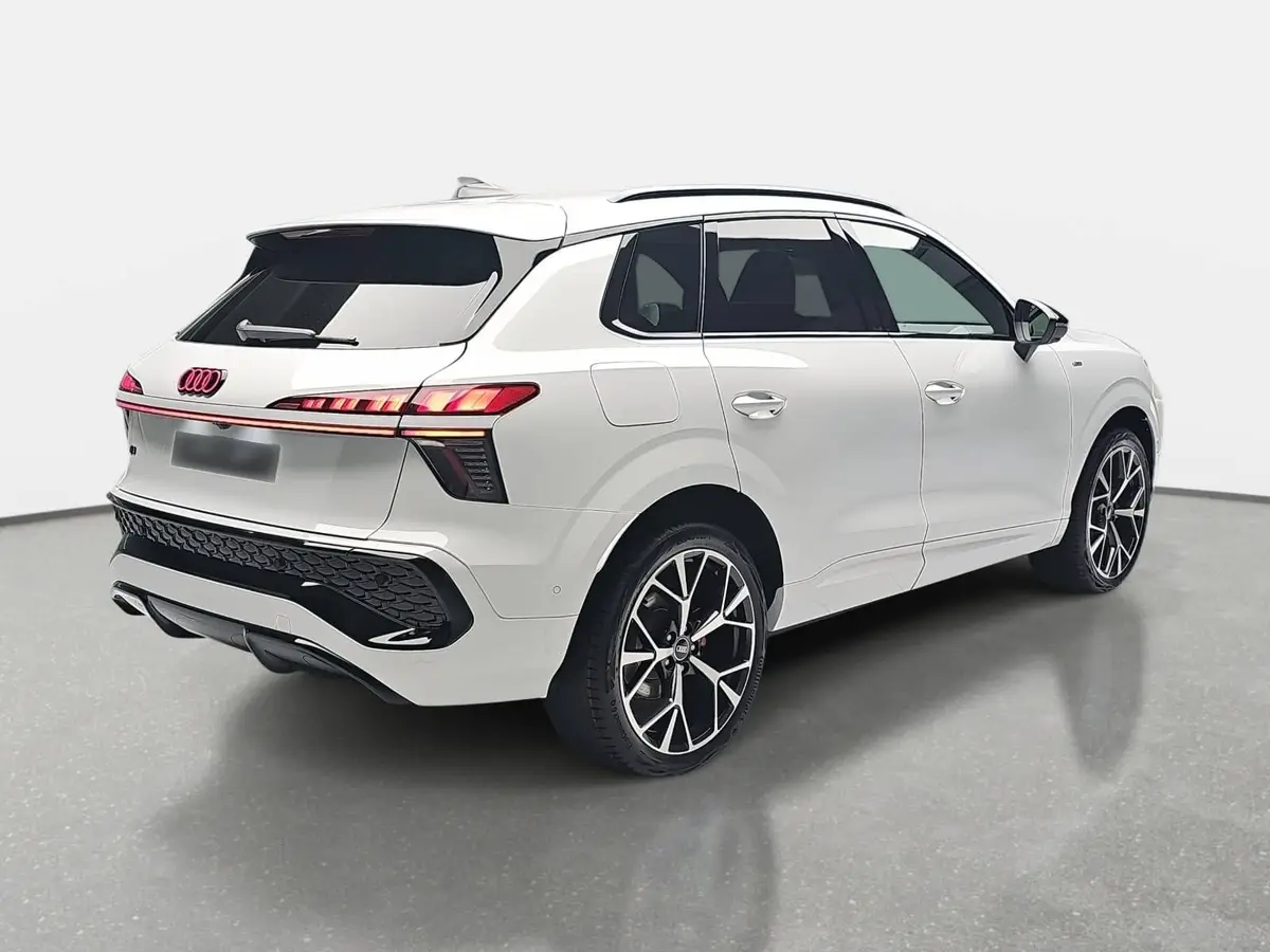 AUDI Q3 TFSI S-TRONIC S-LINE NAVI LED-PLUS PANO