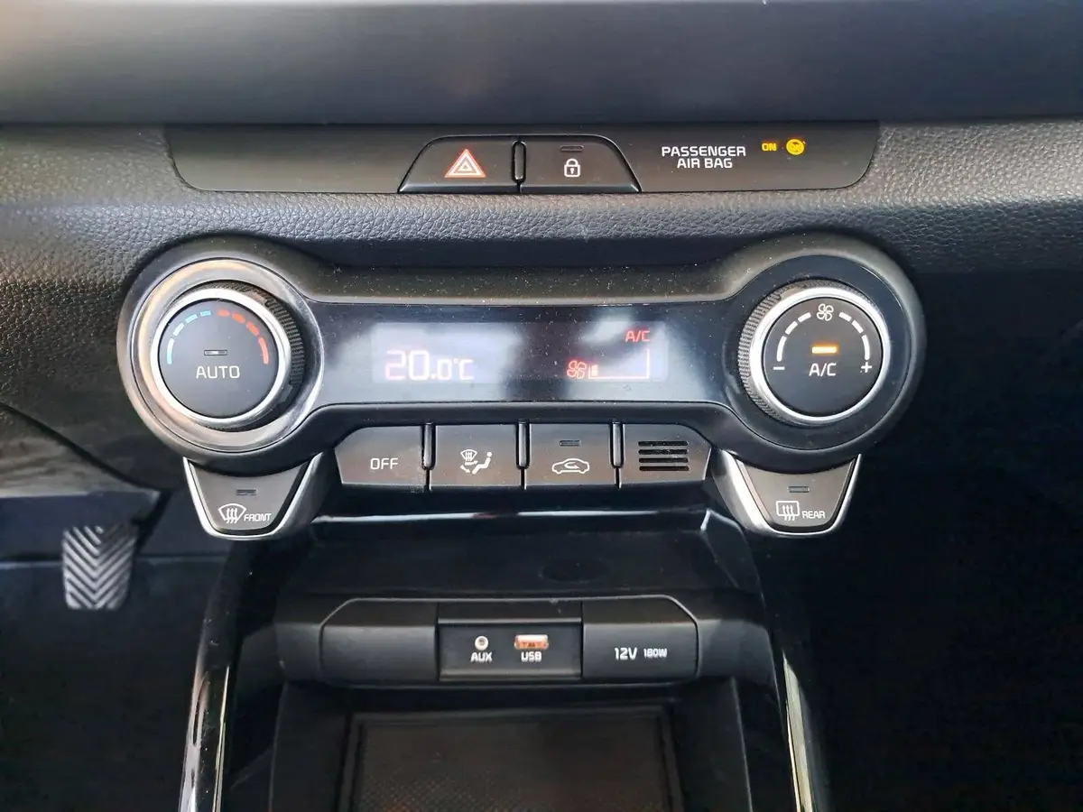 KIA STONIC 1.4 VISION WINTER TEMPO DAB KAMERA