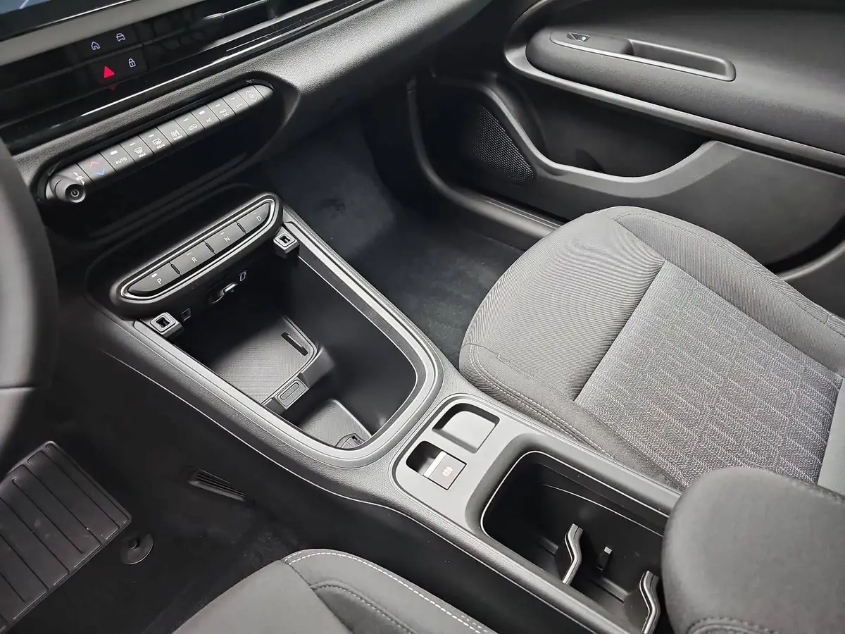 FIAT 600 1.2 T3 HYBRID DCT BUSINESS EDITION MJ26 ALLWETTERREIFEN